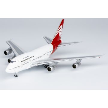 Australia Asia Boeing 747SP  "City of Traralgon Diecast - VH-EAB- 1/400
